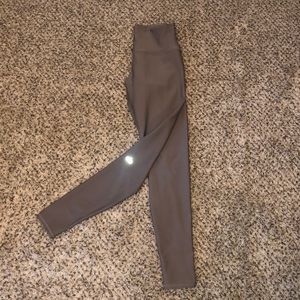 Alo Yoga Leggings - Olive Branch